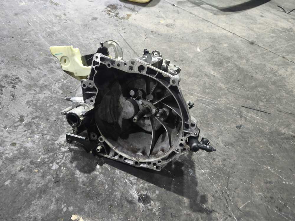 BOITE DE VITESSE MANUEL CITROEN/PEUGEOT 1.6HDI ( 5-VITESSES ) - Vue 1